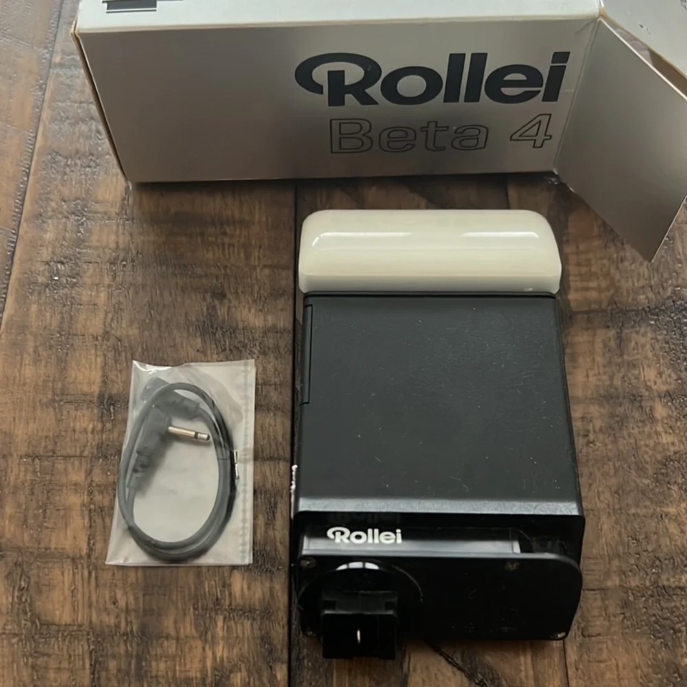 Rollei Beta 4 Automatic Electronic Flash Hotshoe Mount Swivel Head Vintage